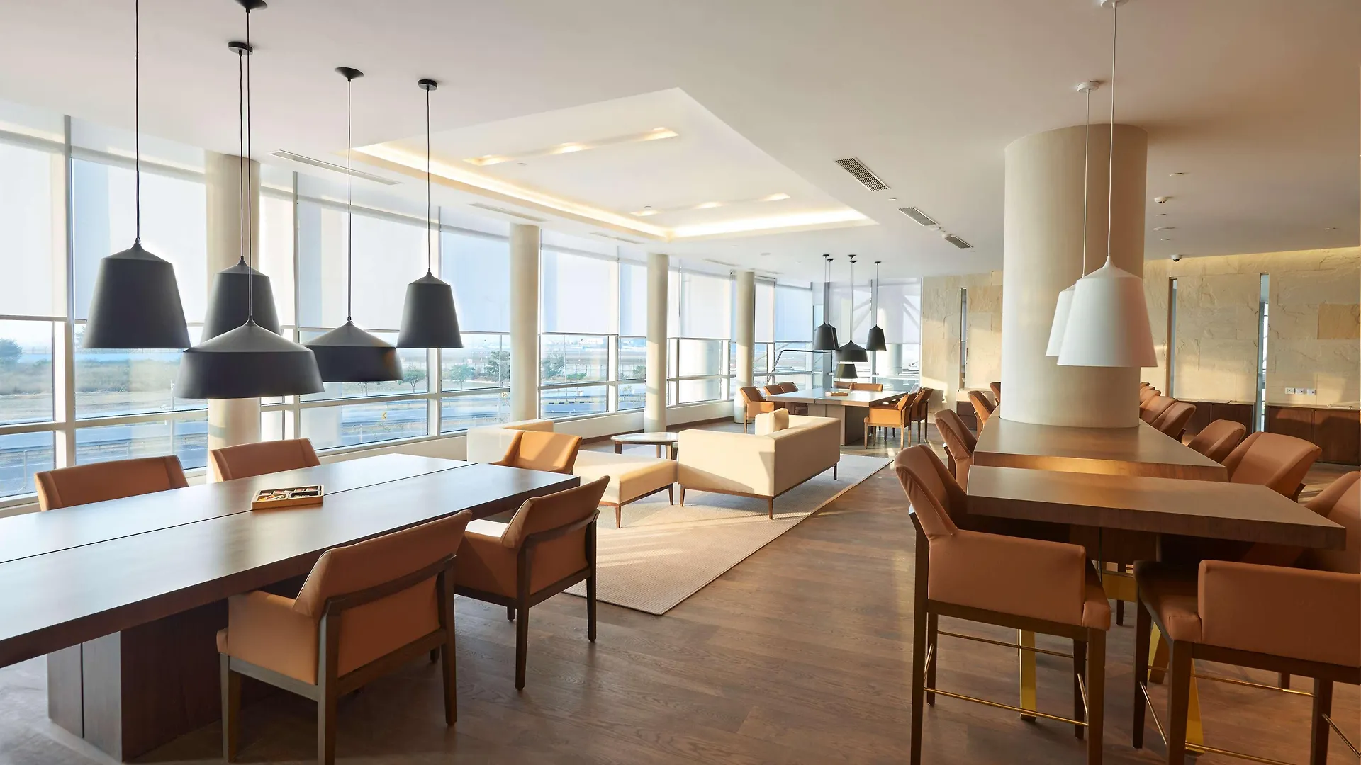 Andaz Delhi, By Hyatt Hotel New Delhi