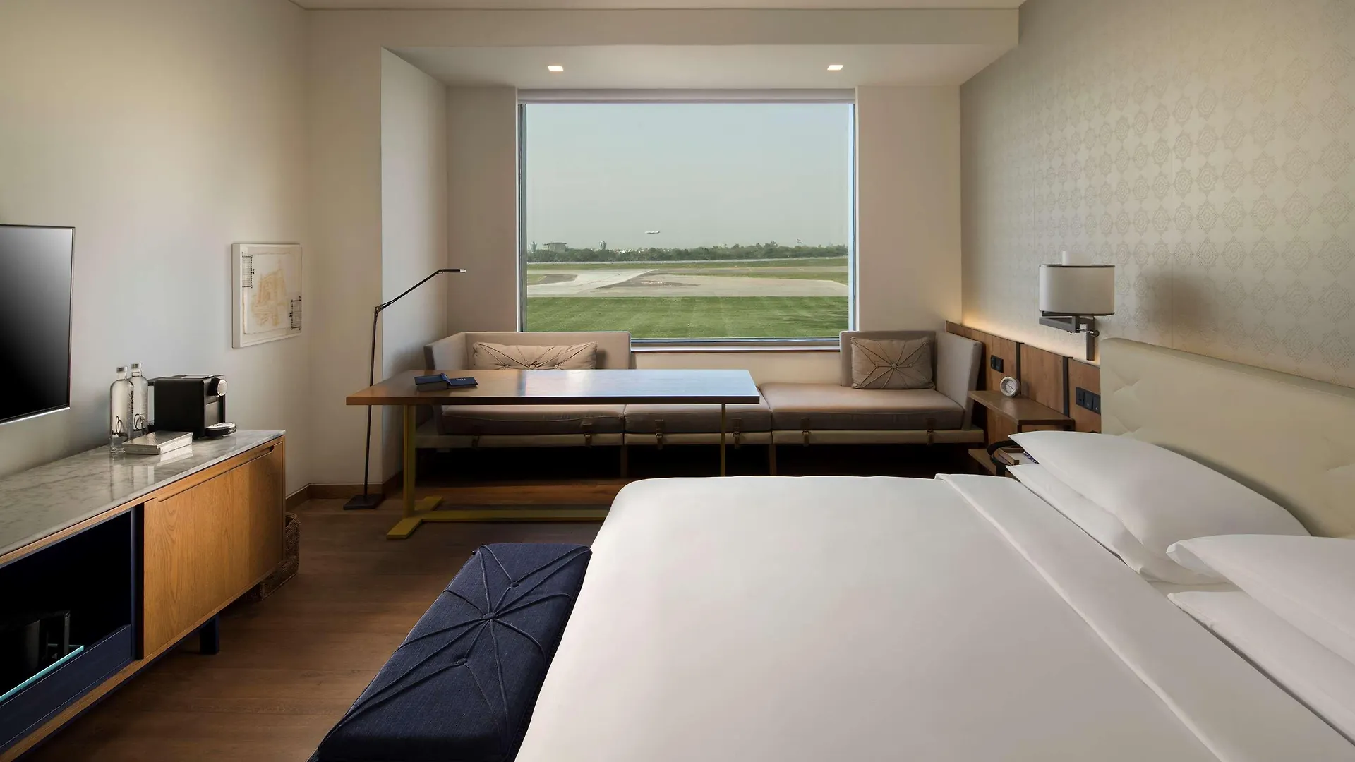 Andaz Delhi, By Hyatt Hotel New Delhi